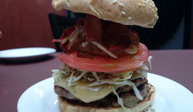 ruben-suprema-burger