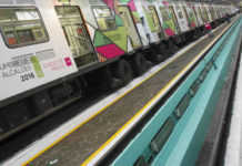 Mujer se avienta a las vías del metro con su hijo metro