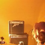 triangulo-de-amor-bizarro-de-la-monarquia-a-la-criptocracia