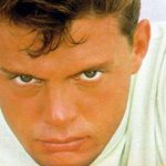 aloe-blacc-i-need-a-dollar