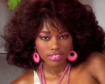 Ebony Ayes Todo Est En Los Ojos Ebony Ayes Todo Est En Los Ojos