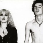 su-familia-su-novia-y-a-su-manera