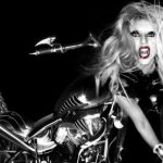 lady-gaga-hombre-iluminati-lennon