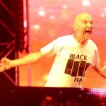 moby-y-wayne-coyne-vestidos-de-mariachis-en-the-perfect-life