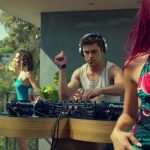 emily-ratajkowski-la-chica-de-blurred-lines-en-pelicula-de-djs