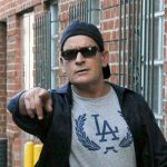 charlie-sheen-mas-alla-de-las-drogas-y-las-mujeres