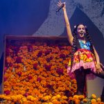 festiva-noche-de-monsieur-perine-en-el-plaza-condesa