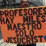 el-pintoresco-sujeto-de-los-carteles