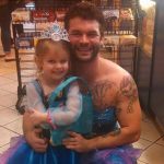 5-videos-adorables-de-cosas-que-los-papas-hacen-por-sus-hijos