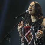 julieta-venegas-rindio-homenaje-a-juan-gabriel