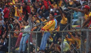 Monarcas lamenta la muerte de un aficionado en su estadio