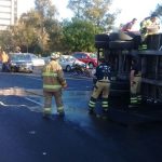 caos-vial-en-la-raza-por-camion-de-chelas-accidentado