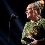 adele-se-lleva-el-grammy-a-la-mejor-cancion-con-hello