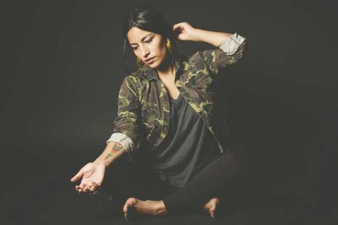 Ana Tijoux Ana Tijoux, La Banda Bastön y MC Luka