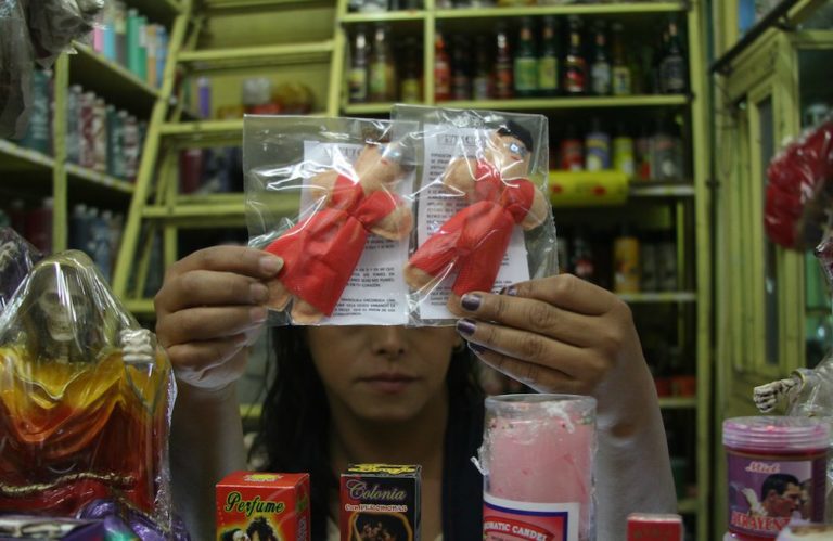 Como Ligar Con Una Cajera De Supermercado