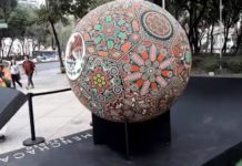 arte huichol en Reforma
