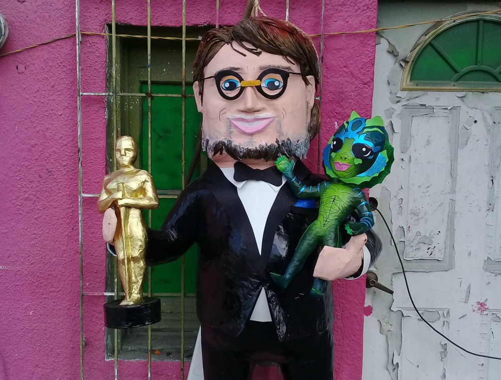 Piñata de Guillermo del Toro
