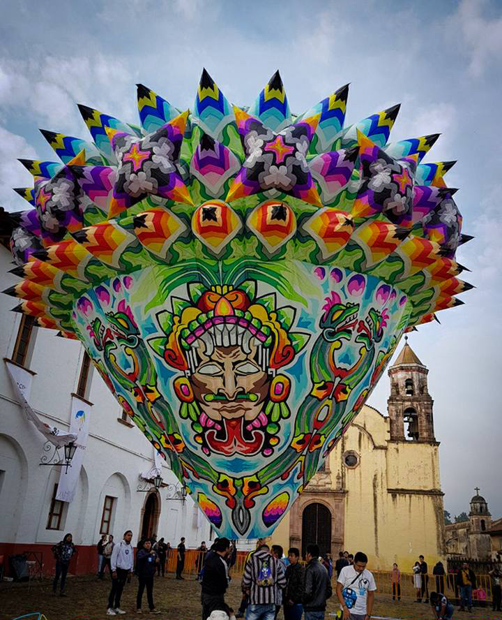 Vuélale al Cantoya Fest en Pátzcuaro ¡habrá globos gigantes!