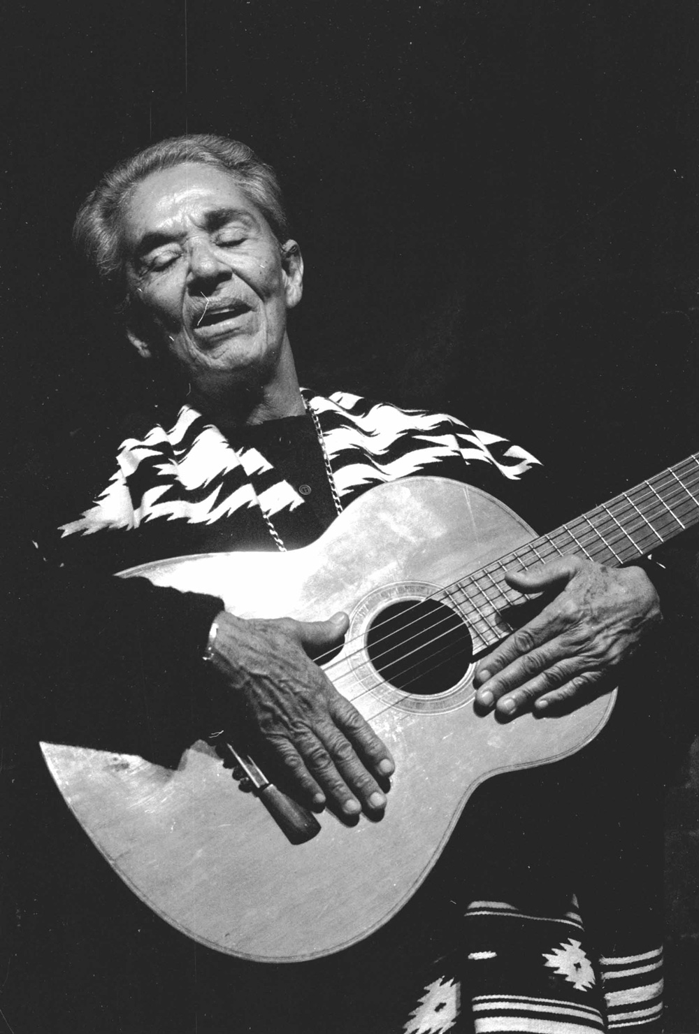 Чавела варгас. Э барон певица. Чавела варгас. Chavela vargas в молодости. Чавела варгас.