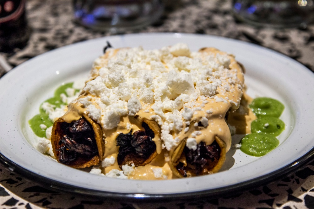 TACOS DORADOS DE JAMAICA