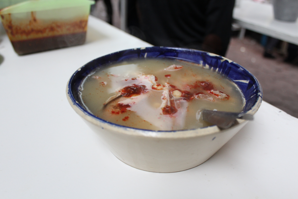 lugares baratos para comer en las Lomas 