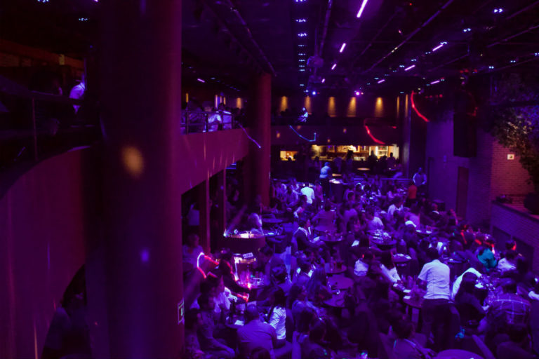 chilango Boom Stand Up Bar el nuevo bar de comedia que la está rompiendo