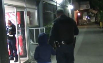 niño de 5 años abandonado en Periférico