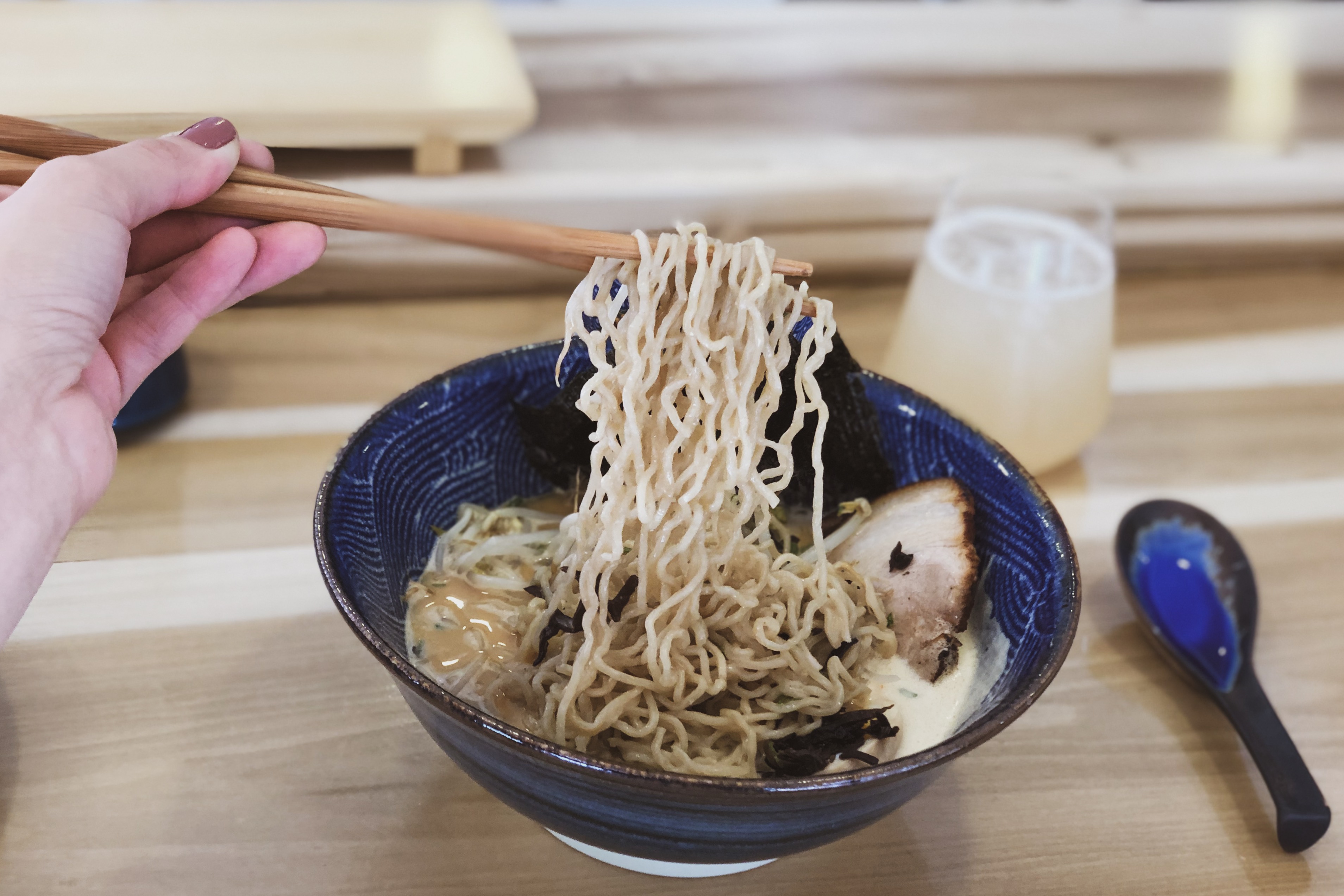 hamburguesa de ramen en CDMX