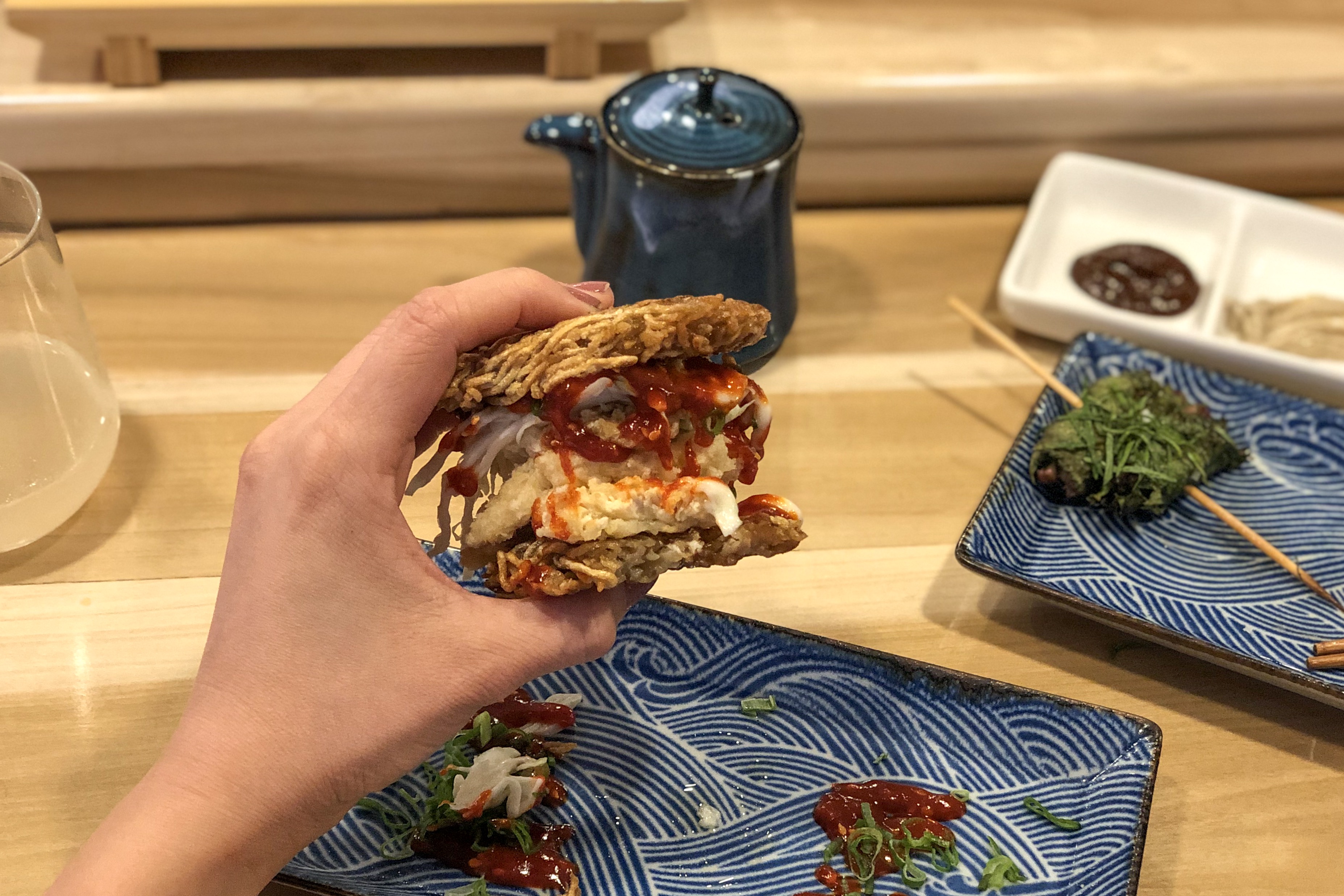 hamburguesa de ramen en CDMX