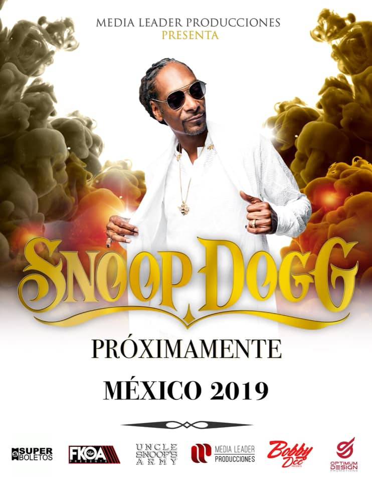 Snoop Dogg en México poster of