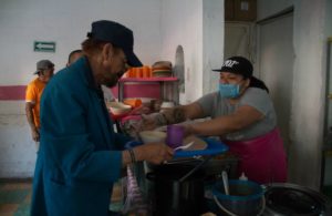 que-le-servimos-come-por-11-en-la-central-de-abastos