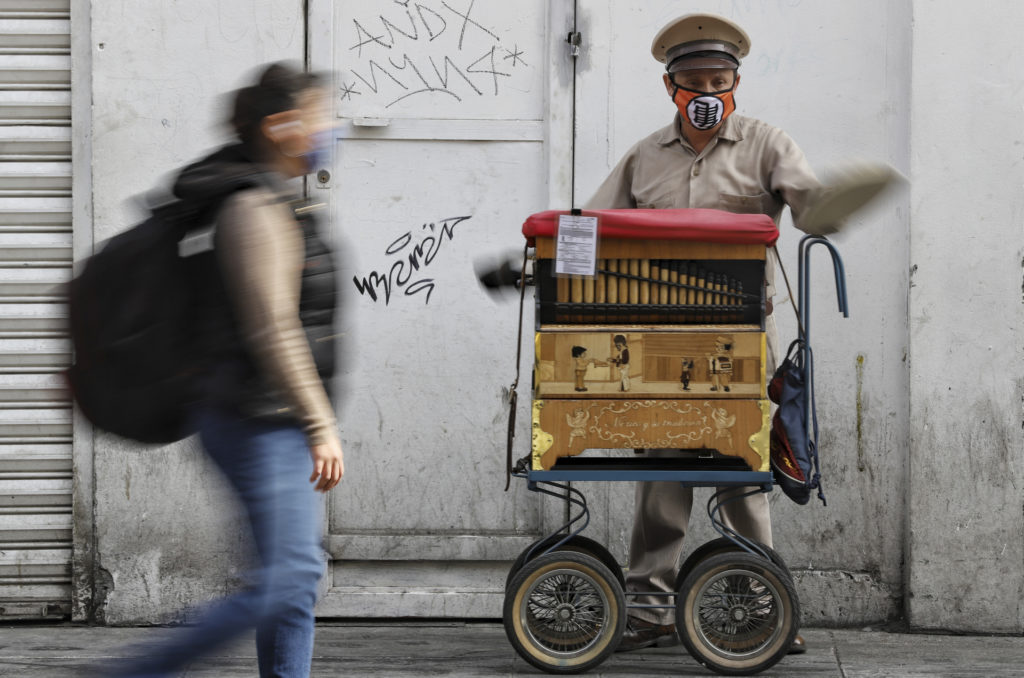 historia del organillero Juan Alberto Medina