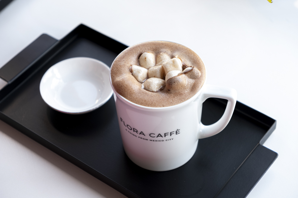 Flora Caffé / bombas de chocolate