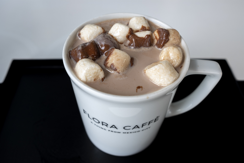 Flora Caffé / bombas de chocolate