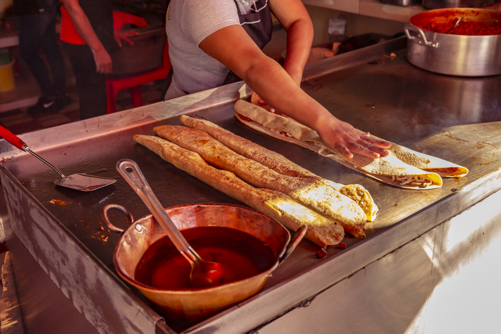 chilango El Quesadillón Loco quesadillas de más de medio metro