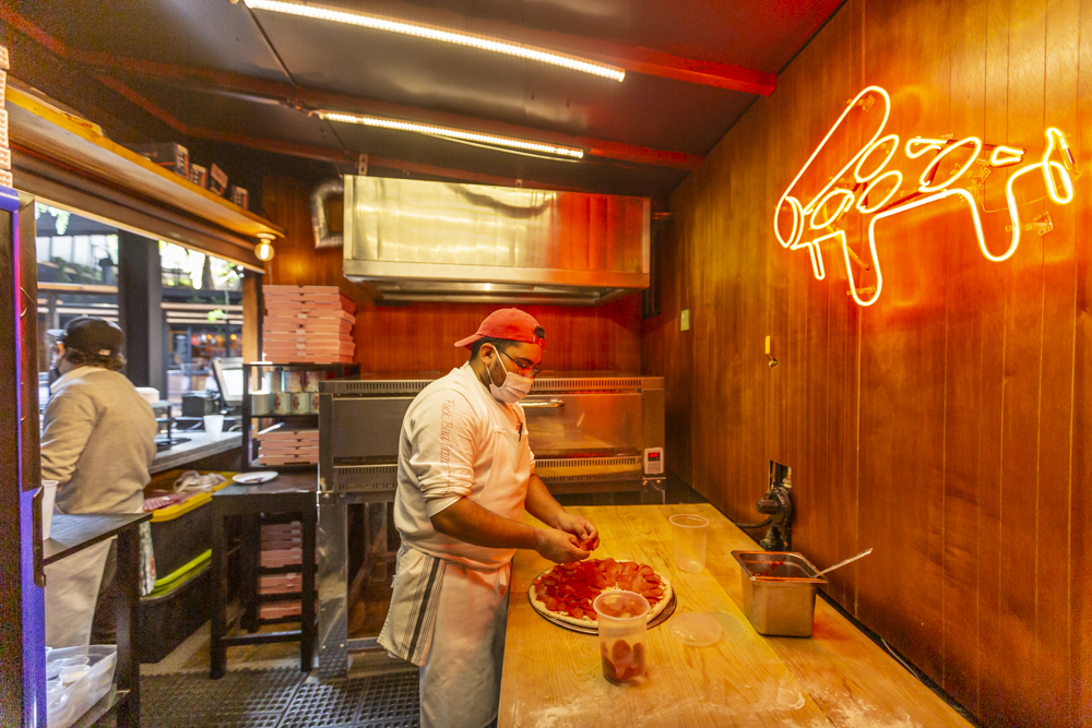 Lou's Pizza