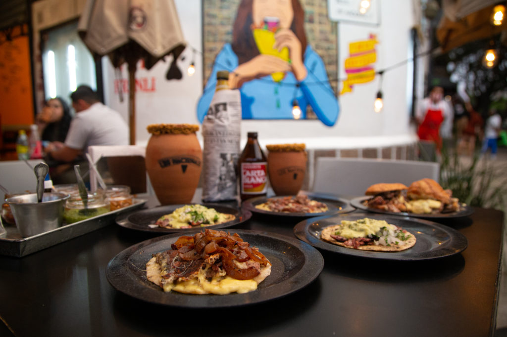 Los Nacionales: trompo de arrachera