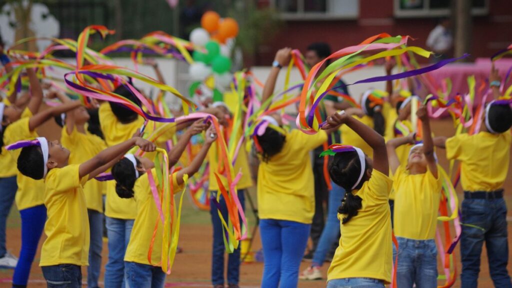 Canciones de bailables del 10 de mayo que marcaron nuestra infancia.