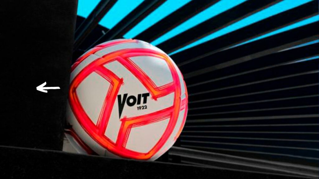chulada-asi-es-el-nuevo-balon-oficial-de-voit-para-la-liga-mx