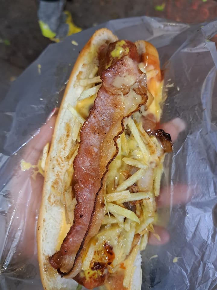 chilango Lugares para comer hot dogs gigantes en la CDMX