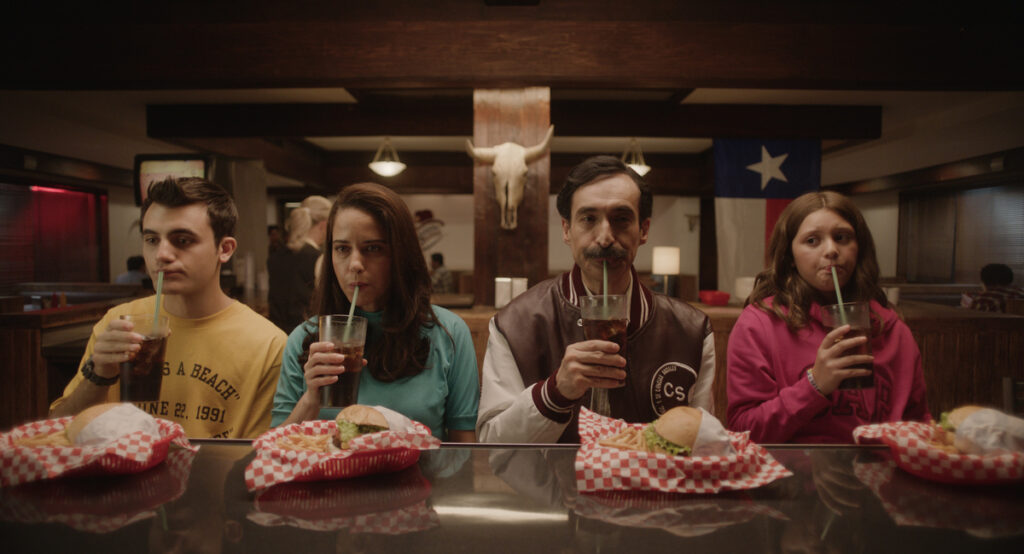 un viaje todo robado ana claudia talancón