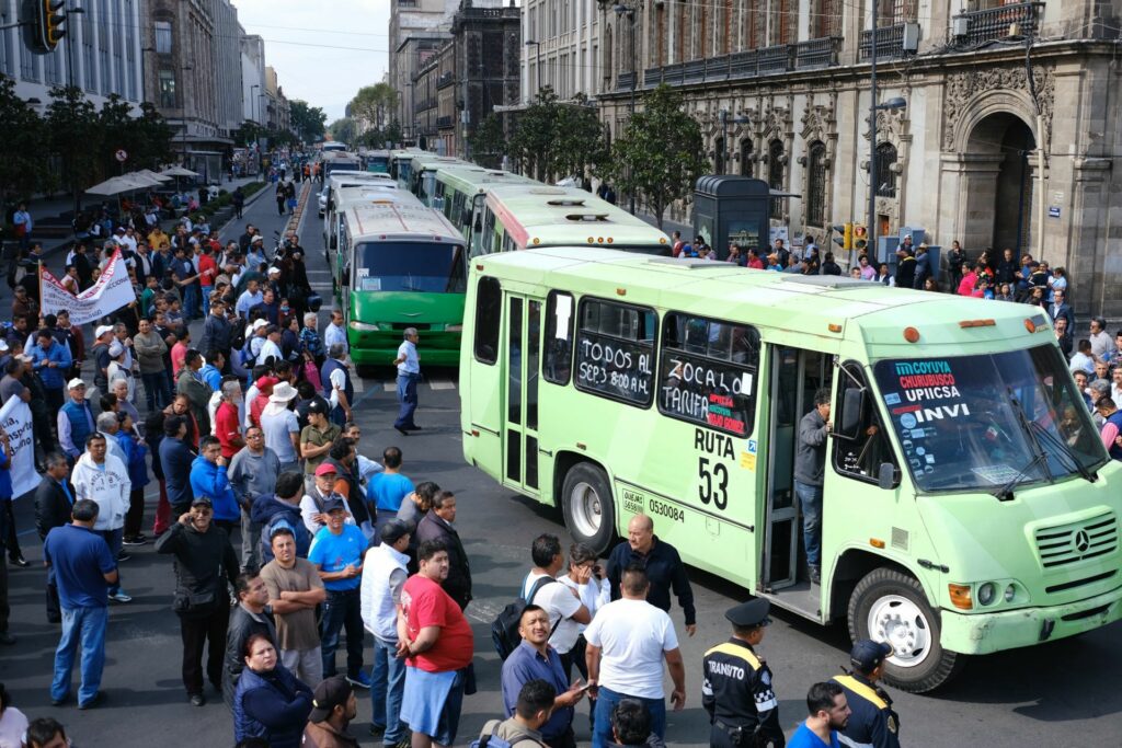 Marcha de transportistas en CDMX
