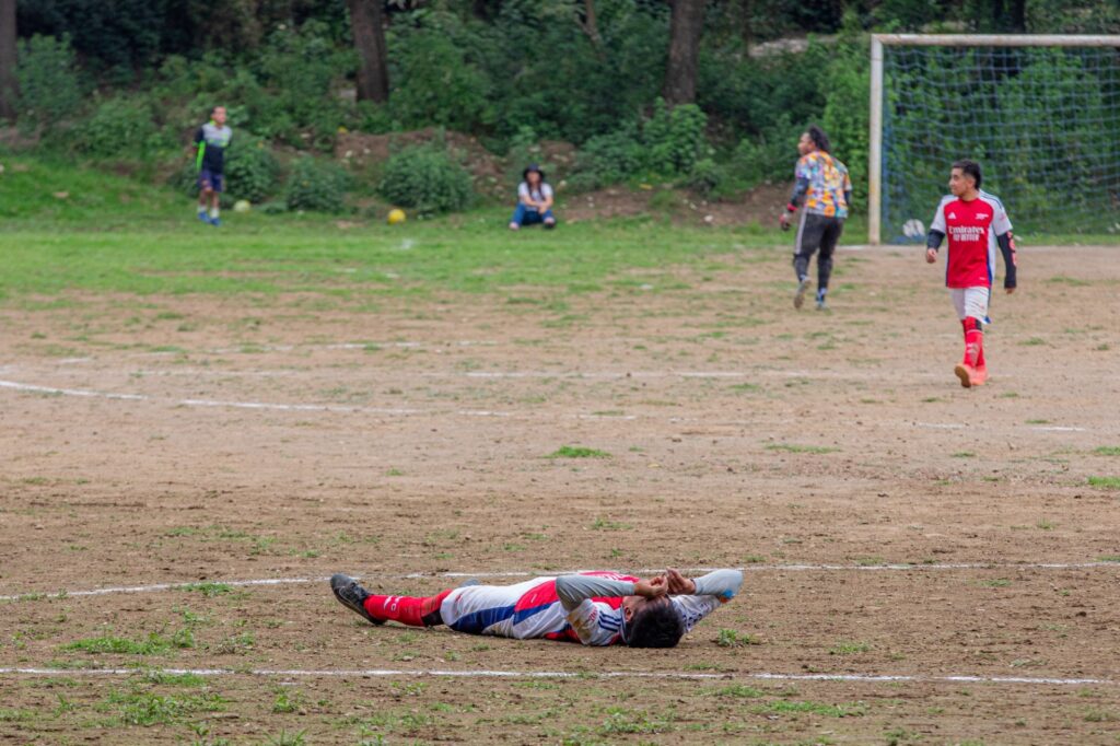 Liga de futbol de la cancha del Volcán Teoca