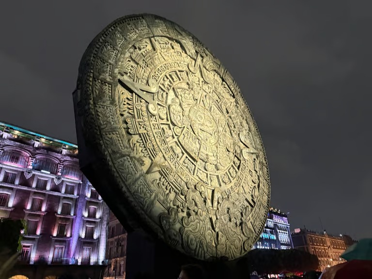 Esculturas en el Zócalo