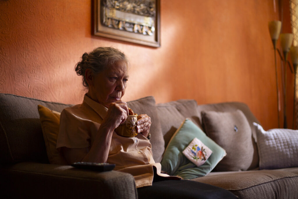 La actriz mexicana Luisa Huertas en una escena del cortometraje Patrona.