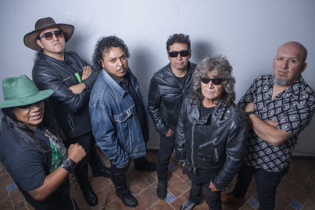Integrantes de la banda Heavy Nopal.