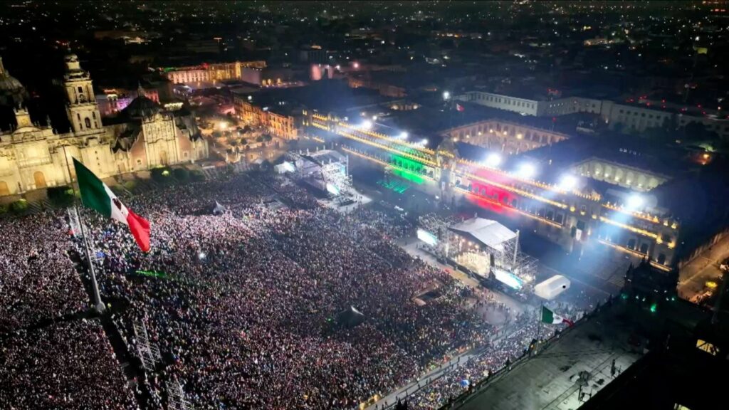 Grito de Independencia en el Zócalo