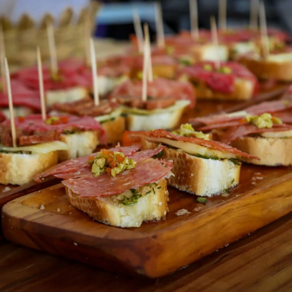 El Festival Entre Vino, Queso y Mezcal 2025 llenará de sabor y tradición a Huasca de Ocampo.