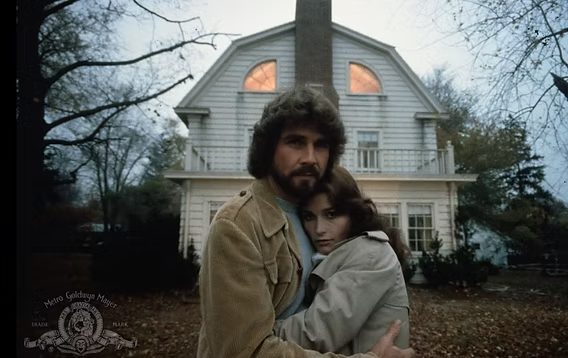 El horror de Amityville es un clásico del cine de terror.