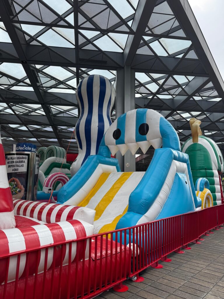 Parque inflable Flooota.